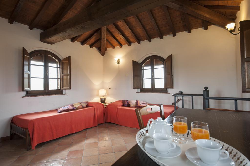 Agriturismo Ragoncino Lajatico Bilik gambar