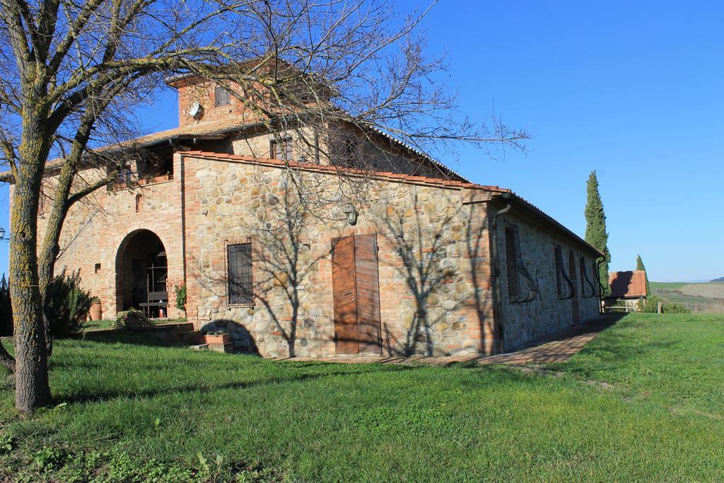 Agriturismo Ragoncino Lajatico Luaran gambar
