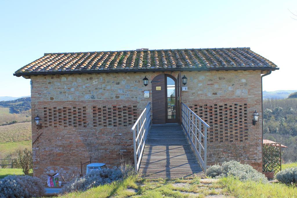 Agriturismo Ragoncino Lajatico Luaran gambar