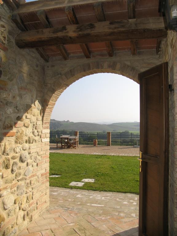 Agriturismo Ragoncino Lajatico Luaran gambar