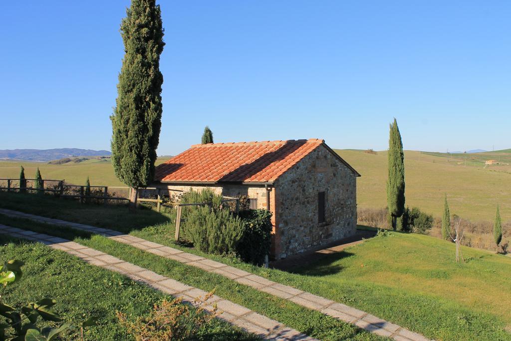 Agriturismo Ragoncino Lajatico Luaran gambar