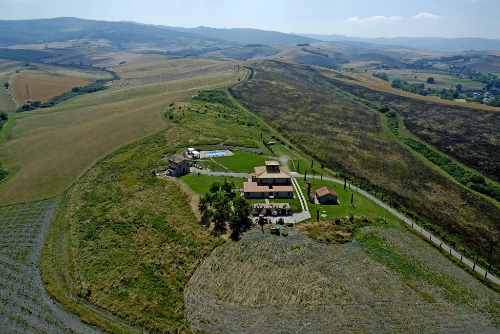 Agriturismo Ragoncino Lajatico Luaran gambar