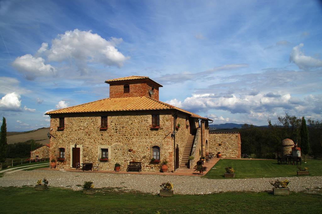 Agriturismo Ragoncino Lajatico Luaran gambar