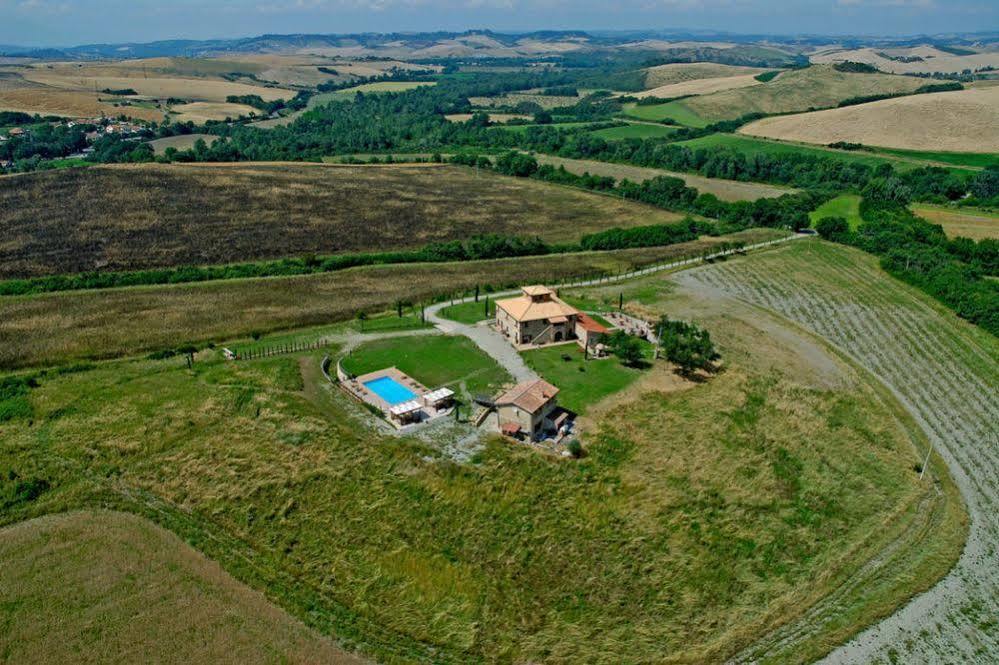 Agriturismo Ragoncino Lajatico Luaran gambar
